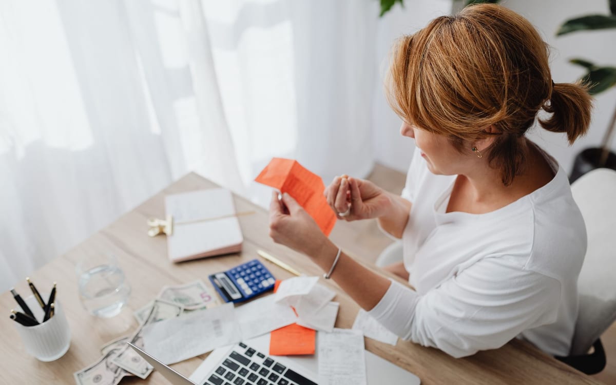 Projektų biudžetai Power BI: planas, faktas ir nuokrypiai